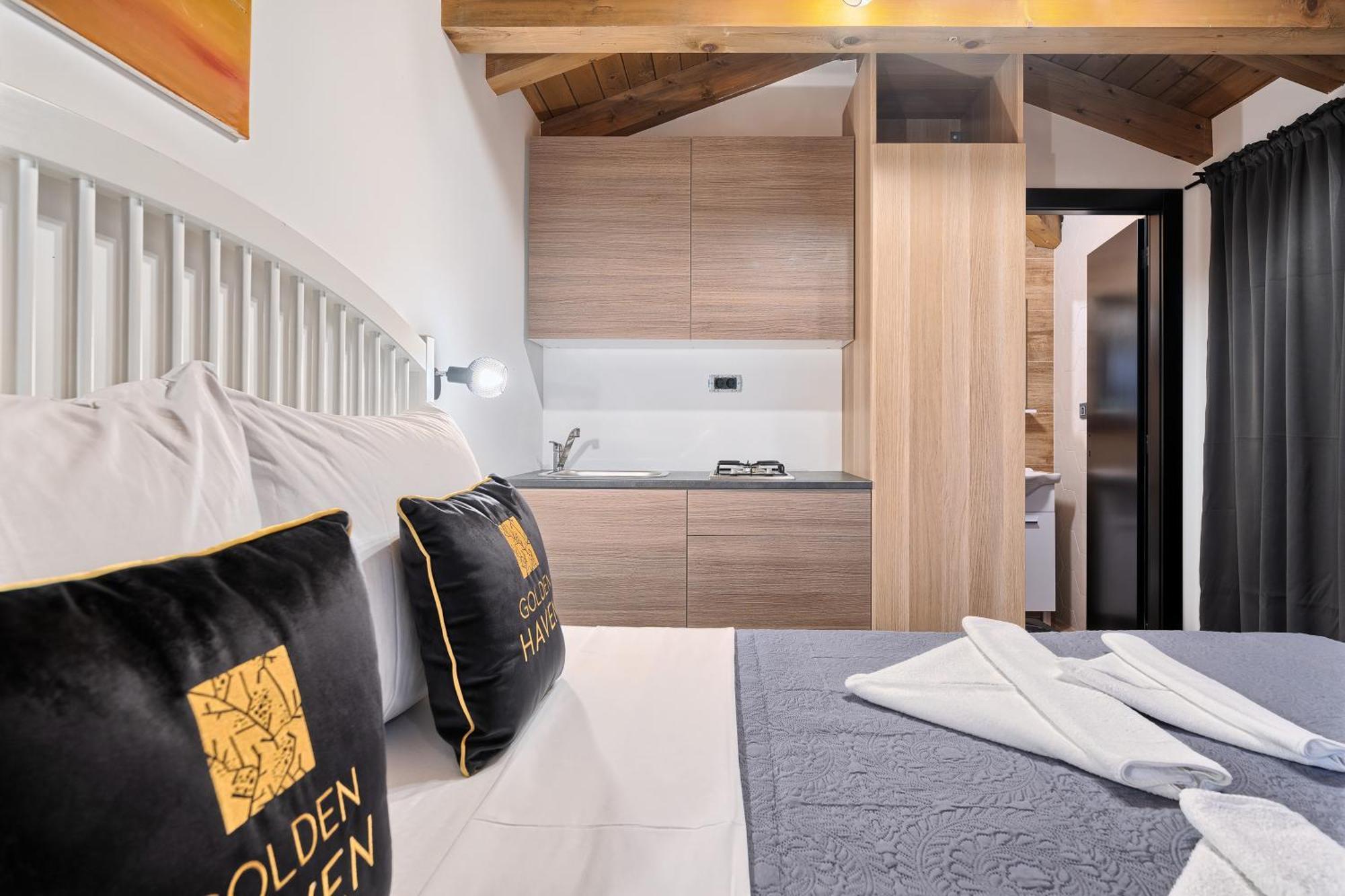 Golden Haven Luxe Bungalow Resort Murter Eksteriør billede